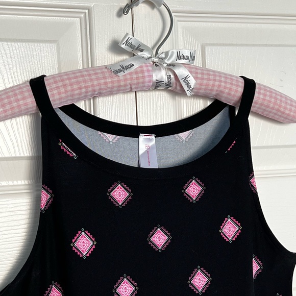 No Boundaries Stretch Sleeveless Tank Top-Elephant Print NWOT - Picture 2 of 7